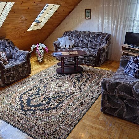 Guest House Nika - Cottages And Rooms In The Heart Of Palanga City Center Екстериор снимка