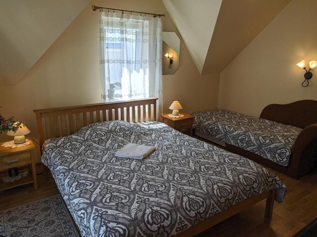 Guest House Nika - Cottages And Rooms In The Heart Of Palanga City Center Екстериор снимка