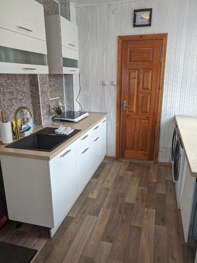 Guest House Nika - Cottages And Rooms In The Heart Of Palanga City Center Екстериор снимка