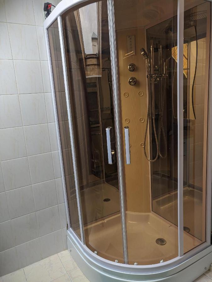 Guest House Nika - Cottages And Rooms In The Heart Of Palanga City Center Екстериор снимка