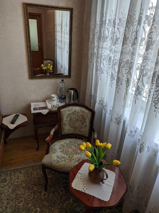 Guest House Nika - Cottages And Rooms In The Heart Of Palanga City Center Екстериор снимка