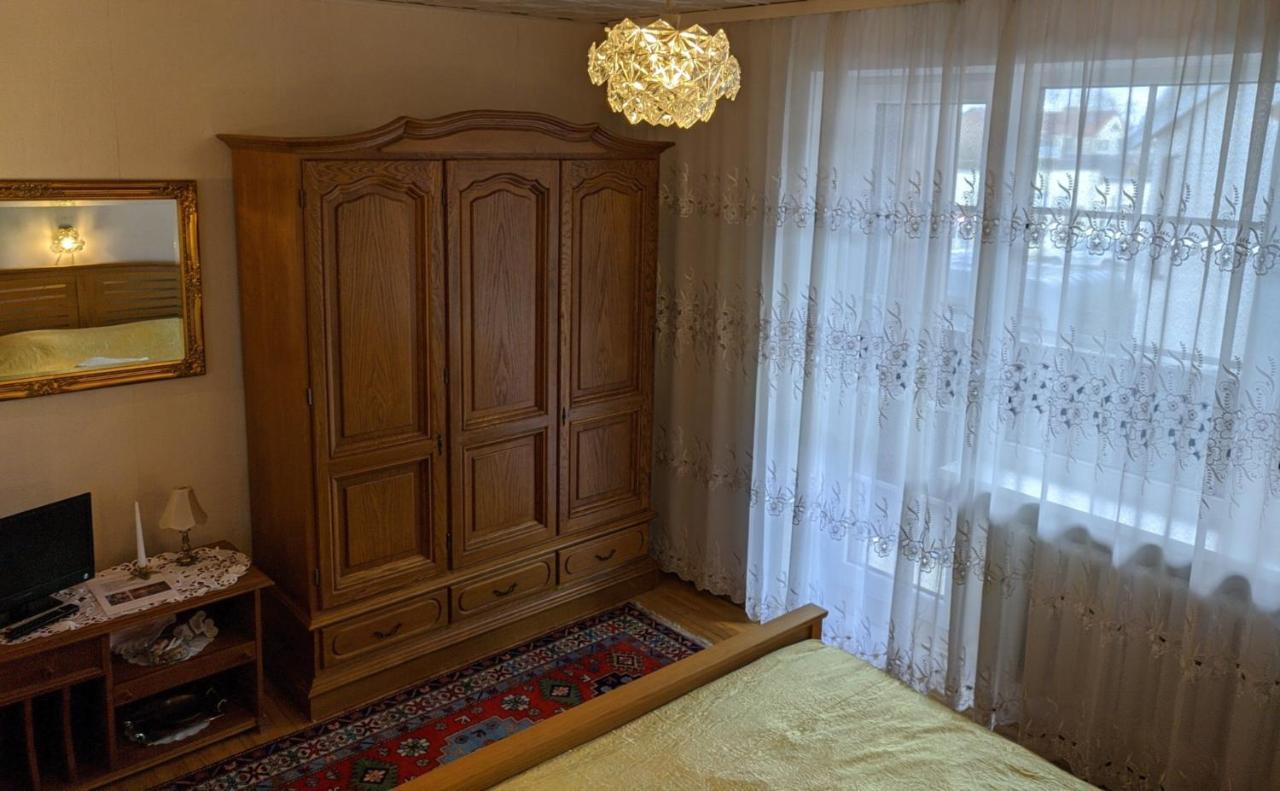 Guest House Nika - Cottages And Rooms In The Heart Of Palanga City Center Екстериор снимка