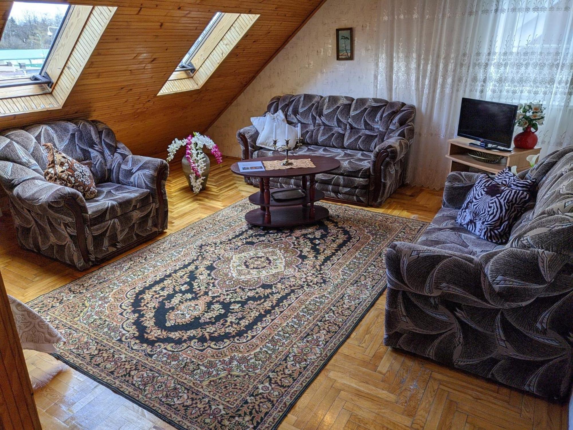 Guest House Nika - Cottages And Rooms In The Heart Of Palanga City Center Екстериор снимка
